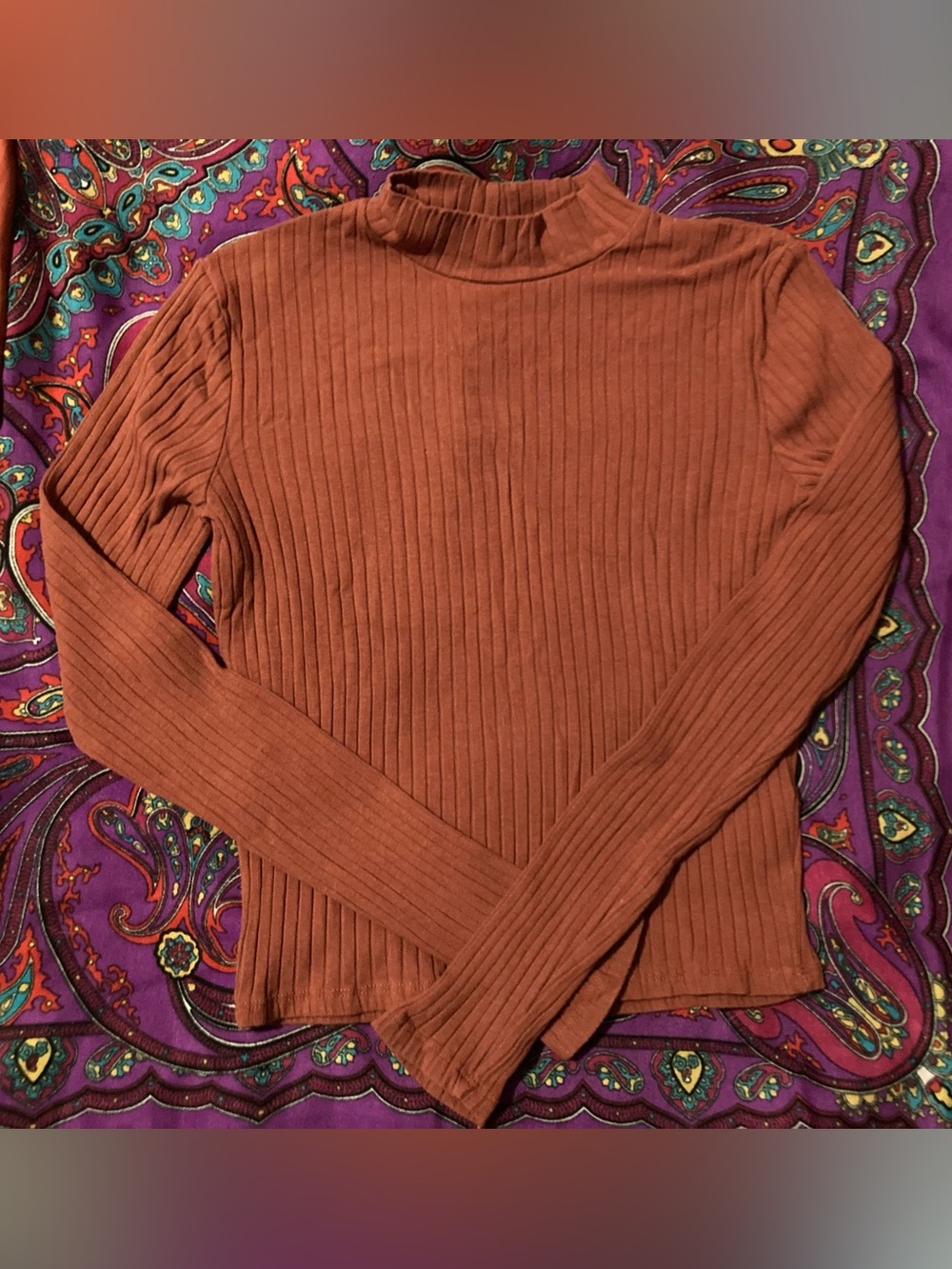 Loose turtleneck long sleeve top